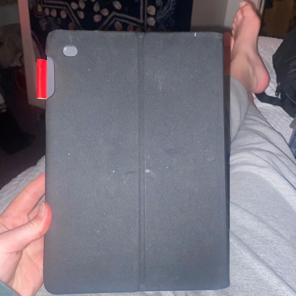 Logitech key board case for iPad Air 2